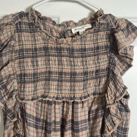 BeachLunchLounge Lori Flutter Sleeve Plaid Top size XS tan black - Picture 3 of 9